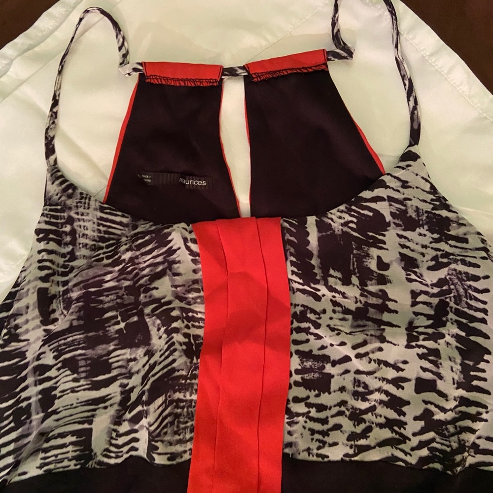Dress - Picture 5 of 6